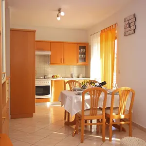 apartman-ely.in-istria.net/