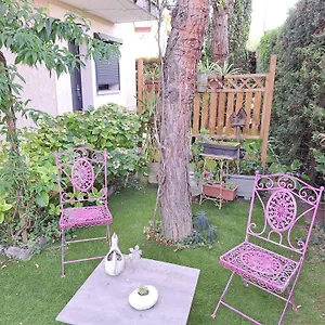 https://studio-ccilia.hotels-rhonealpes.com